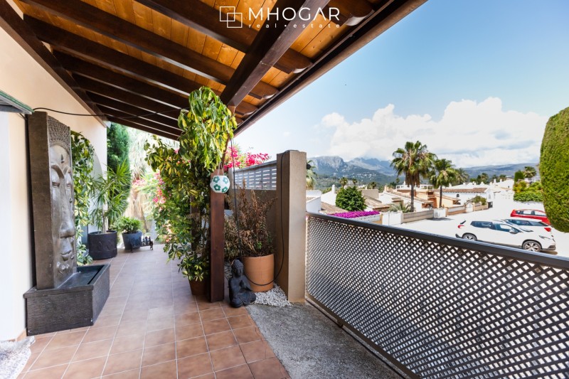 Calpe- Very cozy semi-detached house with magnificent views, new for sale!